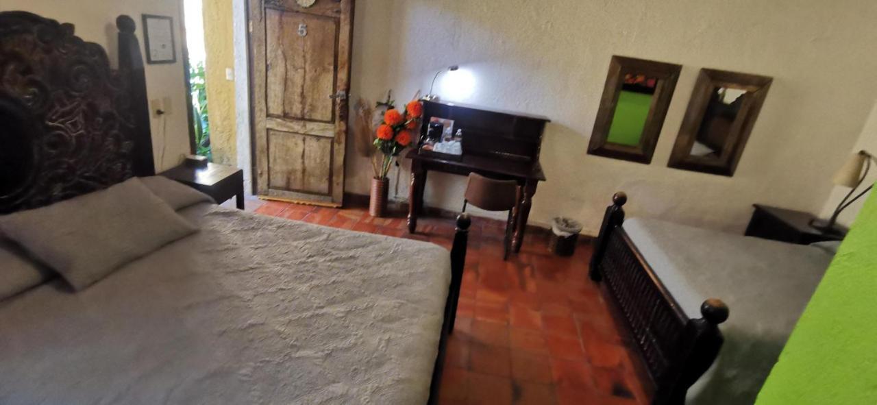 Hotel Rosa Morada Tlaquepaque Ngoại thất bức ảnh