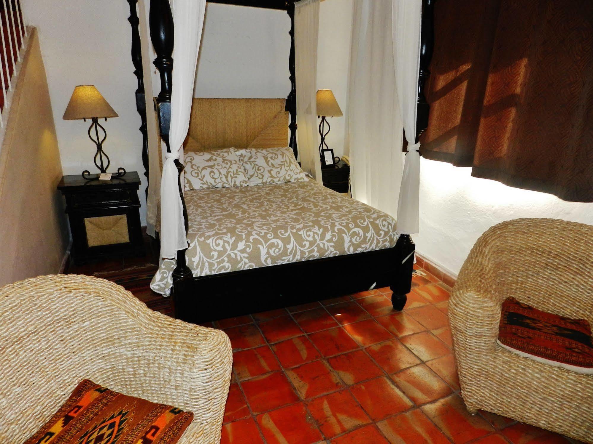 Hotel Rosa Morada Tlaquepaque Ngoại thất bức ảnh