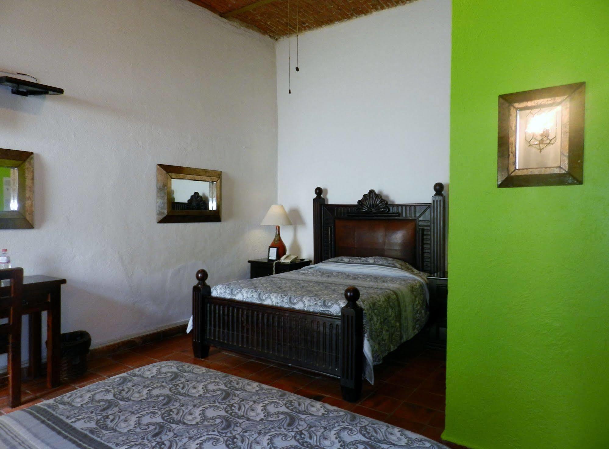 Hotel Rosa Morada Tlaquepaque Ngoại thất bức ảnh